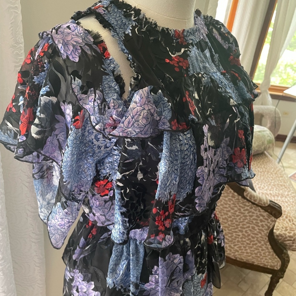 Alice + Olivia Nichola Drop Shoulder Flounce Tiered Dress Floral EUC 6 - Picture 8 of 14